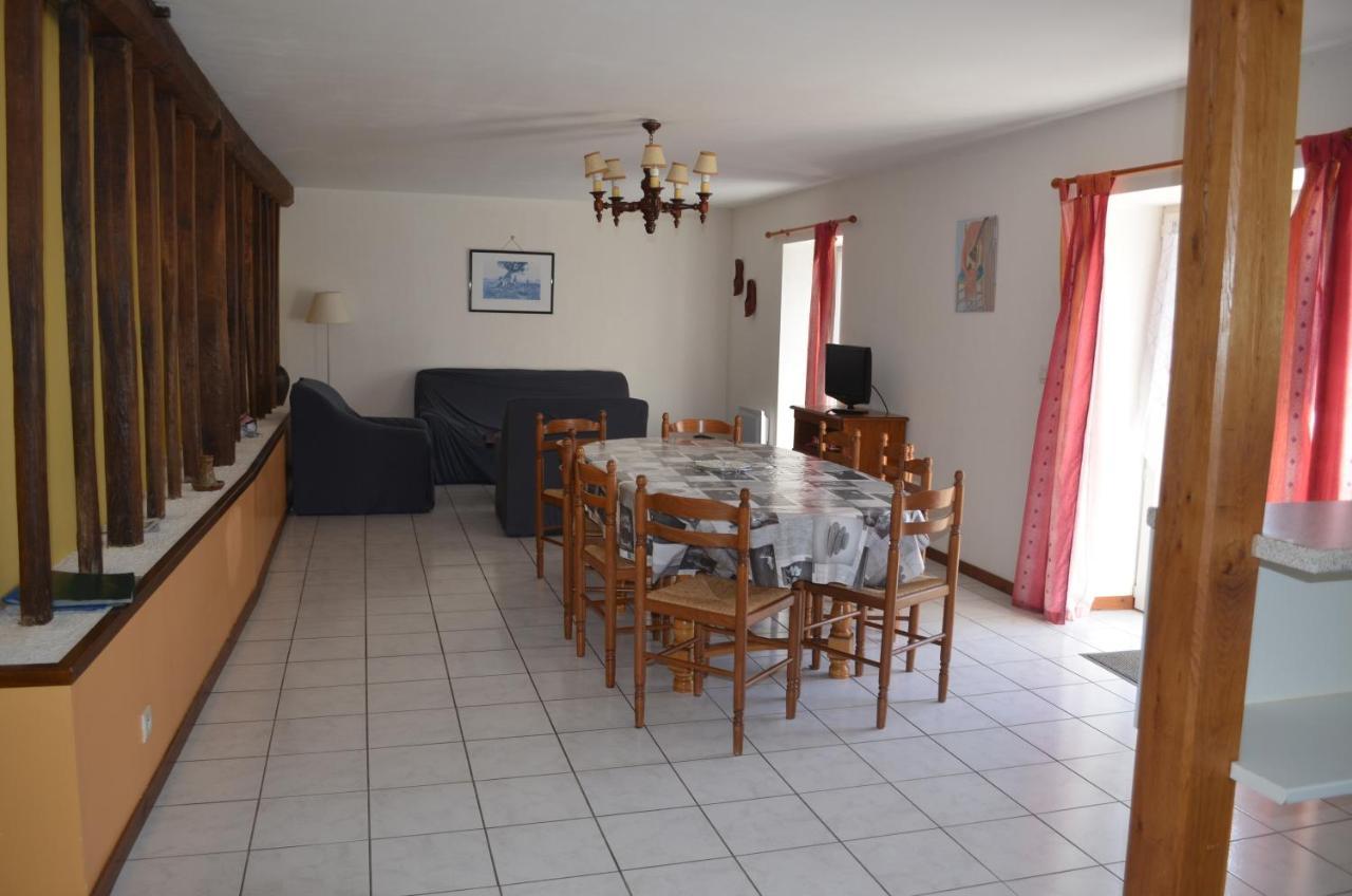 Logis De Chezelles Bed & Breakfast Sidiailles Luaran gambar