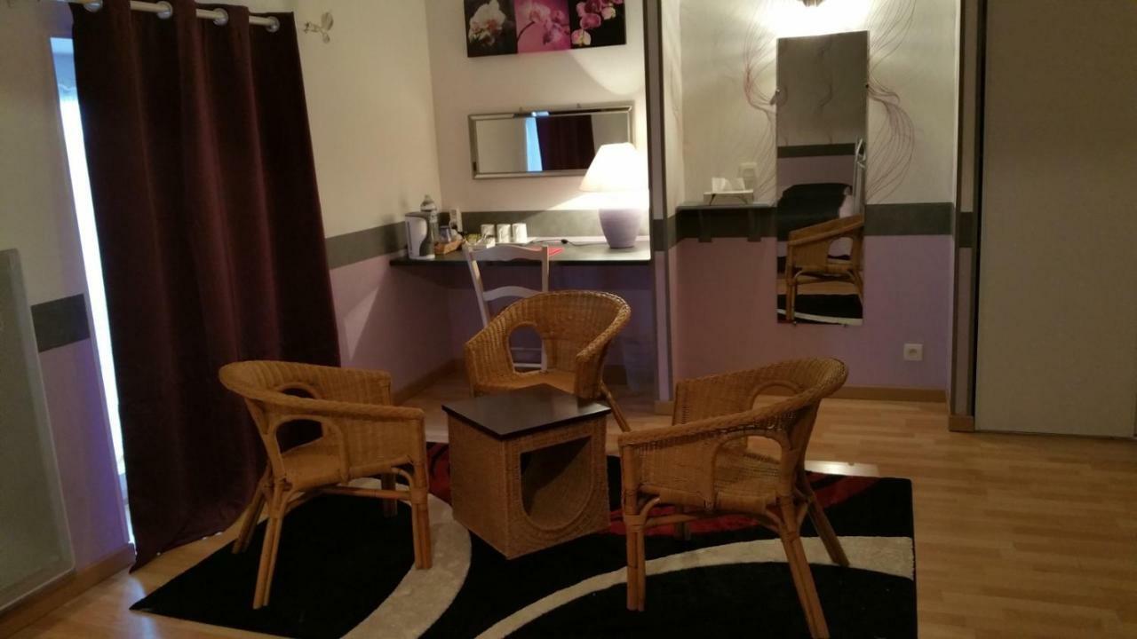 Logis De Chezelles Bed & Breakfast Sidiailles Luaran gambar