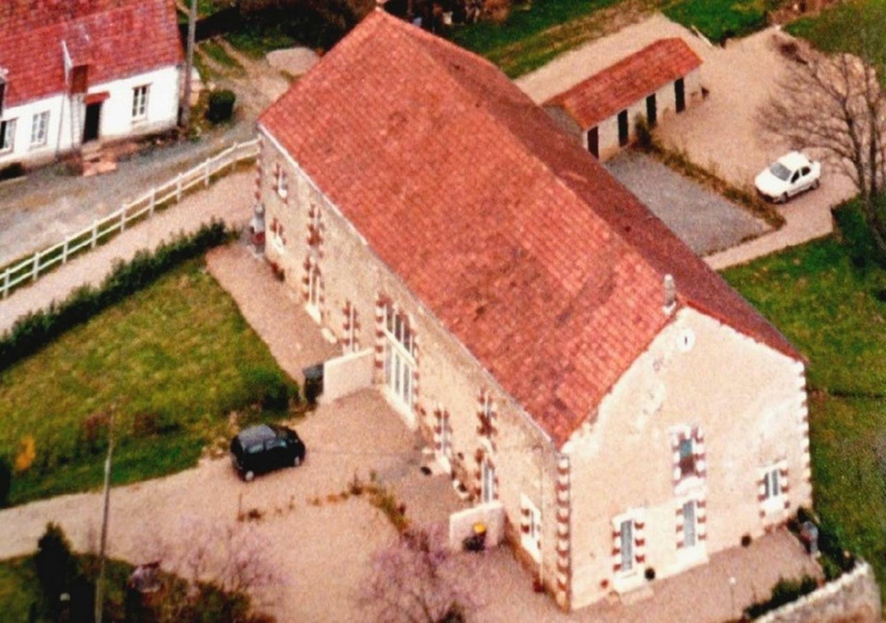 Logis De Chezelles Bed & Breakfast Sidiailles Luaran gambar